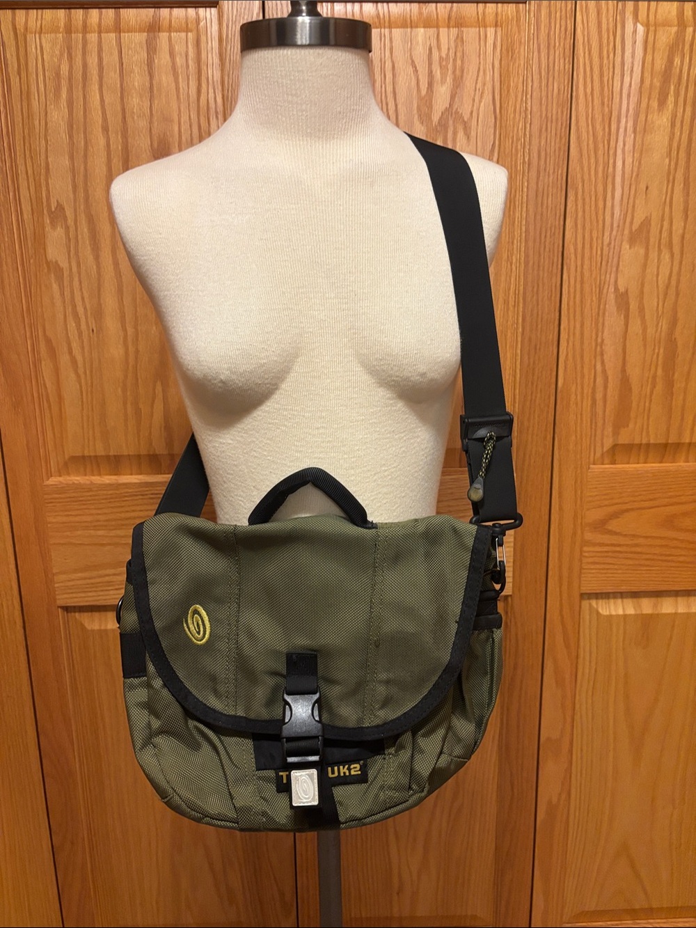 Timbuk2 Olive Green Crossbody Messenger Bag with Black Strap
